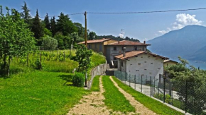 Casa Giacomina garden and Lake view by Gardadomusmea